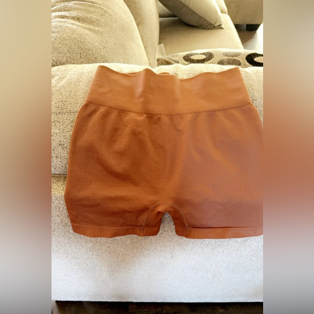 Biker shorts - Picture 2 of 5